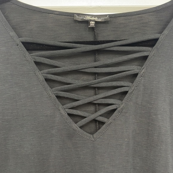 Tunic/Dress shirt - Picture 2 of 3